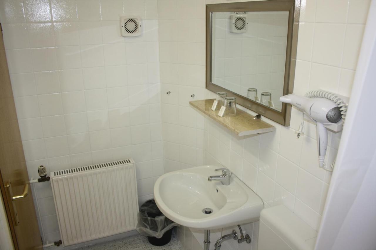 Hotel Am Kamin Duisburgo Esterno foto