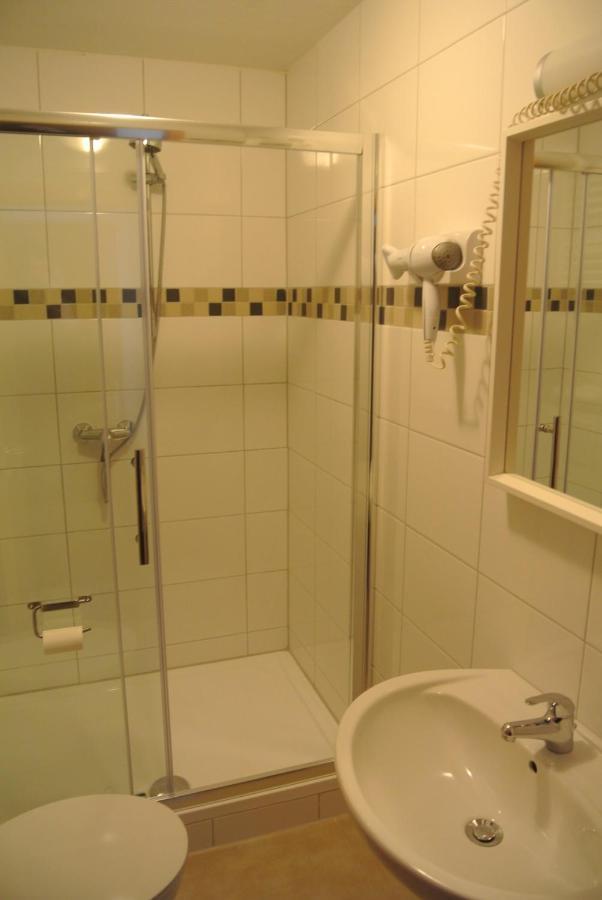 Hotel Am Kamin Duisburgo Esterno foto